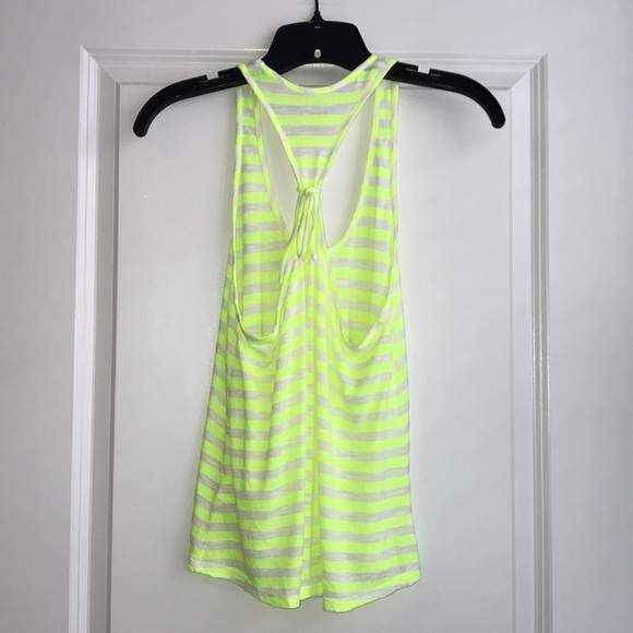 Express Tank Top - Picture 3 of 4